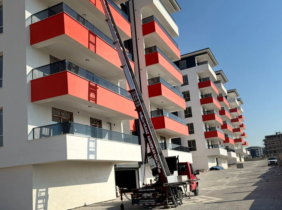 Tepebaşı Güvenli Eşya Taşıma Asansörü